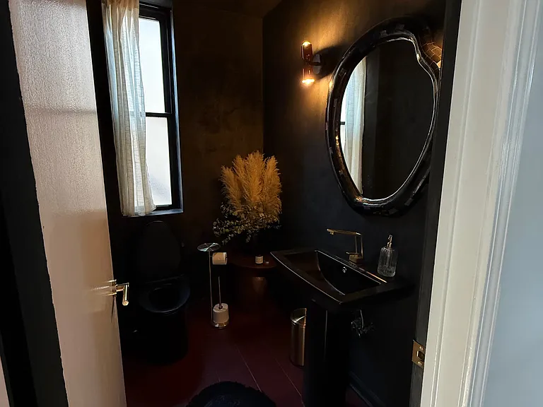 1715 N Honore St #3 — Photo 7