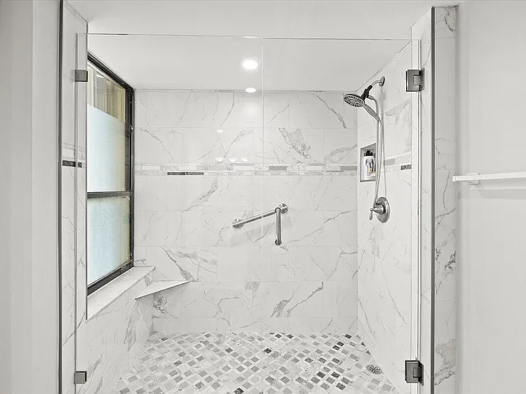 5851 Camino Del Sol #203 — Photo 14