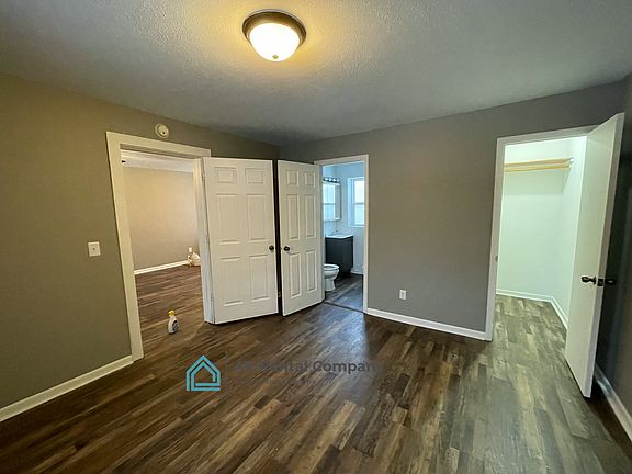 4th image of 64 E Stephenson Ave #6