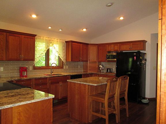 2921 Lakeshore Dr., LaCrosse, Wi  54603