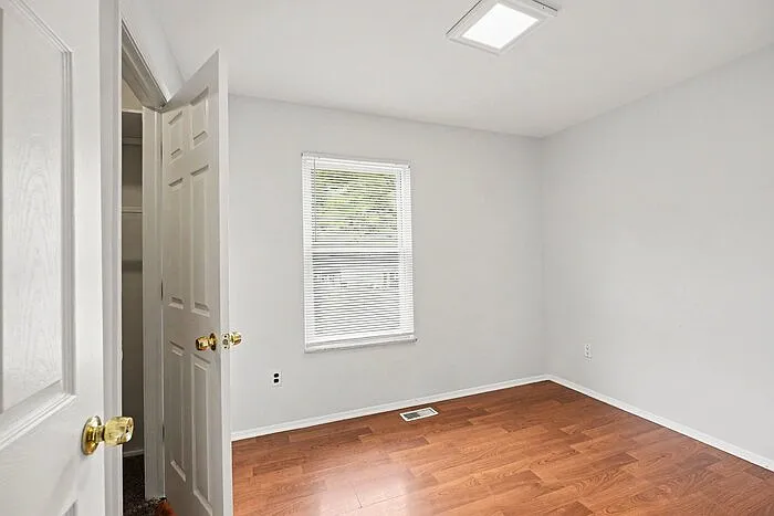 12800 Daily Dr — Photo 17