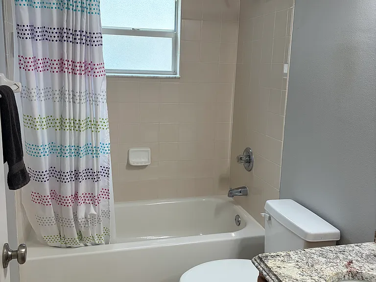300 Tunbridge Dr — Photo 14