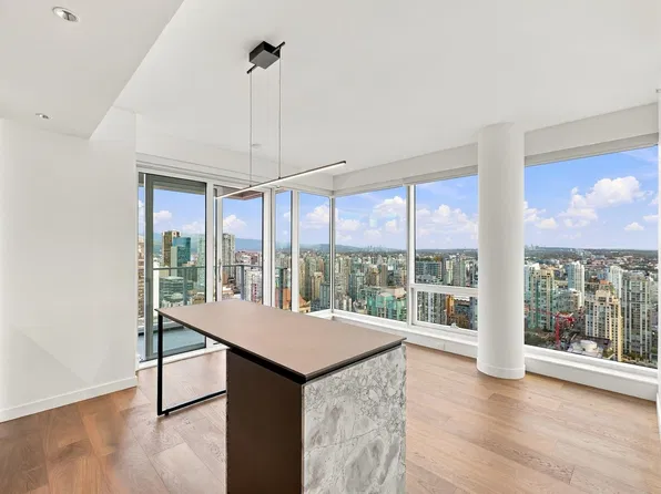 1277 Hornby St, Vancouver, BC