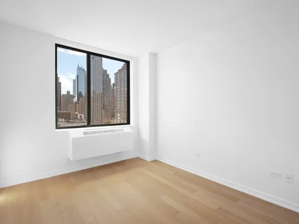 75 West End Avenue image 7 of 34