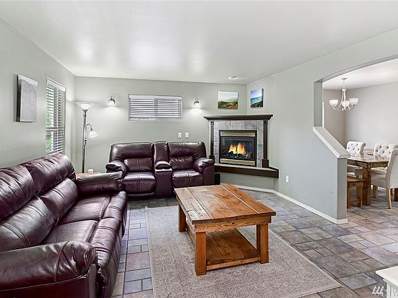 3rd image of 26413 Apple Jack Ln NE