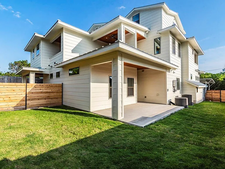 6412 Carson Rdg #B — Photo 27