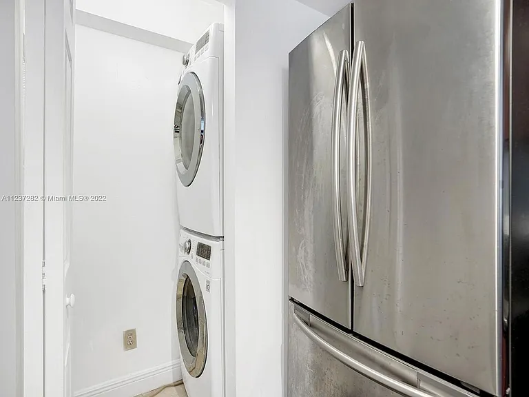 770 Claughton Island Dr #1113 — Photo 10