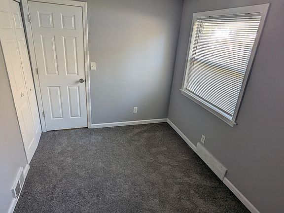 2nd image of 38204 Main St