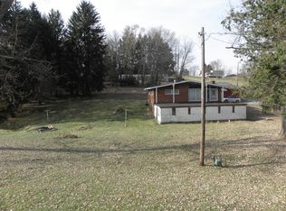 115 Coyle Curtain Rd, Monongahela, PA 15063