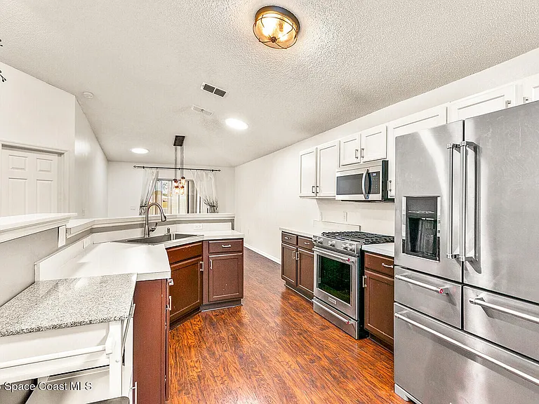 2152 Spring Creek Cir NE — Photo 9