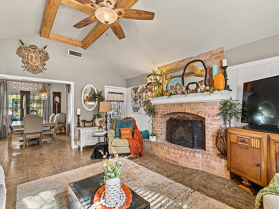5th image of 1103 Ashbourne Ln