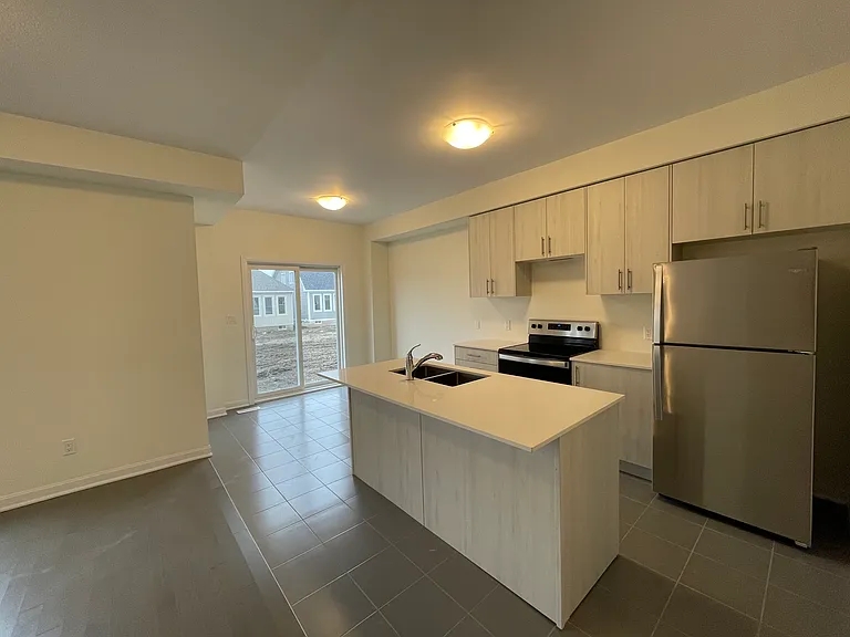 65 Oakmont Dr — Photo 4