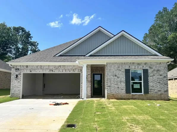 724 Edgemont Cir, Jonesboro, AR 72401