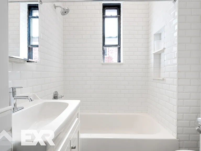526 W 111th St #5E — Photo 11