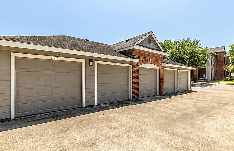 Trinity Oaks Apartment Homes — Photo 23