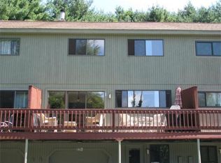 27 Country Club Ln #C, Milford, MA 01757