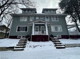 1725 Compton Rd, Cleveland, OH 44118