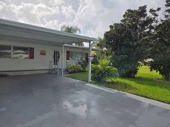 5522 Paradise Dr #236, New Pt Richey, FL 34653