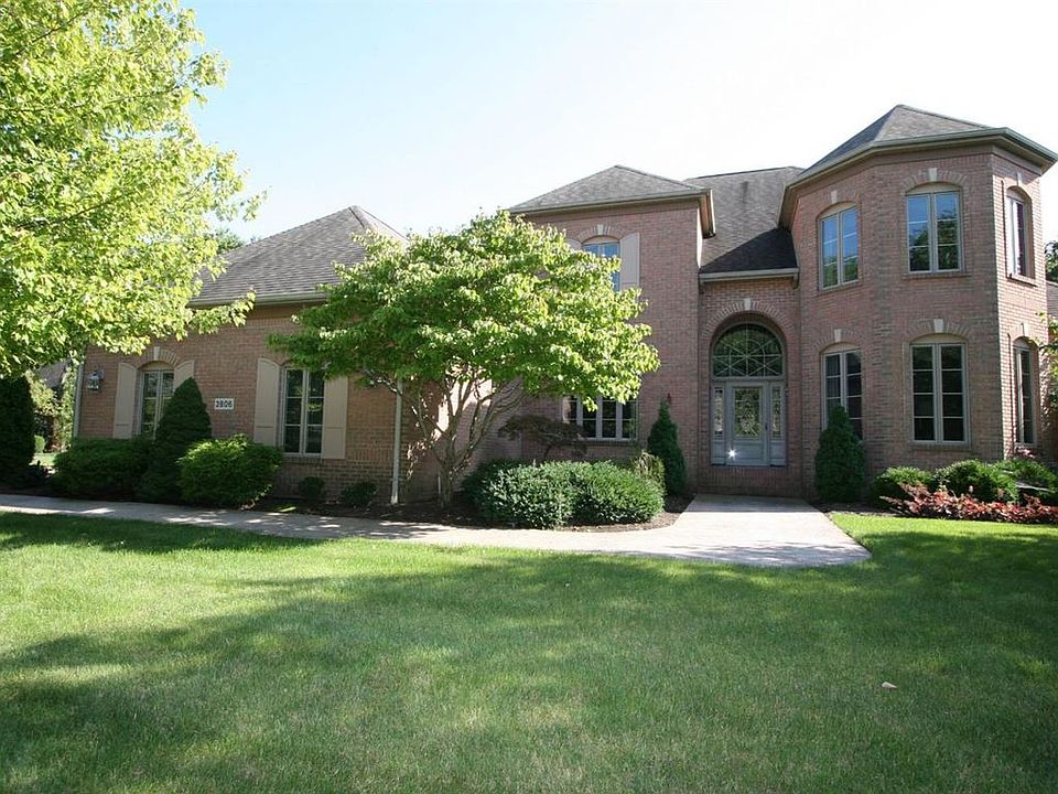 1st image of 2806 Woodside Dr
