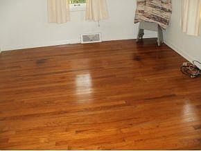 5th image of 647 Morlando Dr