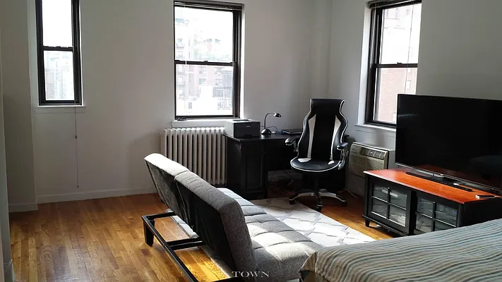 Rented by Town Residential | media 10