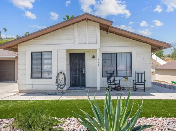 1243 Sagewood Dr, Oceanside, CA 92056