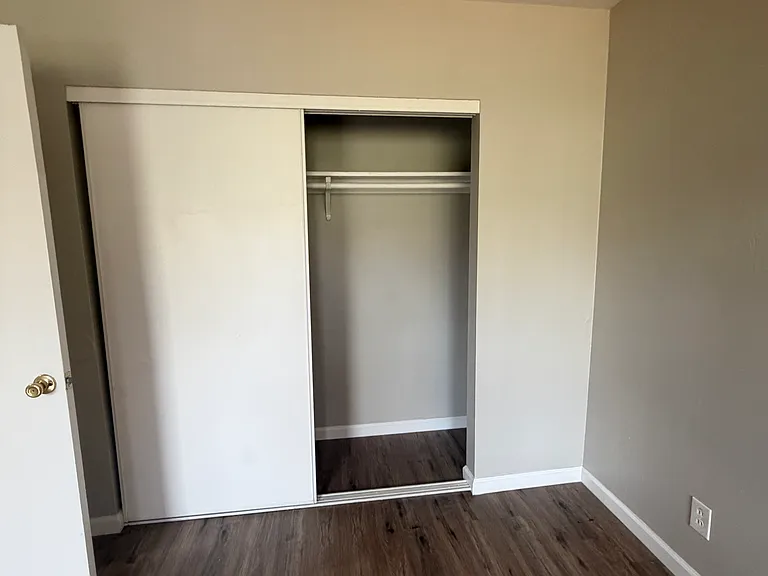 2124 90th Ave #10 — Photo 15
