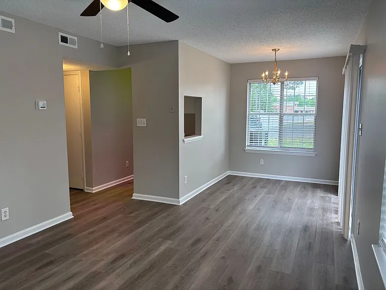 1000 Mount Holly Huntersville Rd #B — Photo 7