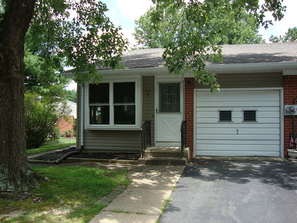 1st image of 111A Conestoga Dr
