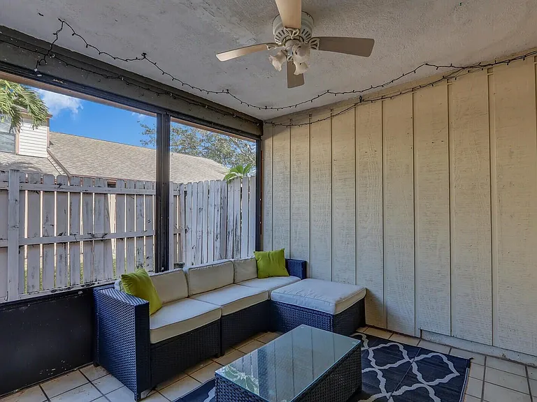 113 Sherwood Cir #25B — Photo 16