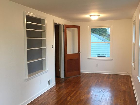 2nd image of 111 Ferncliff Ave Floor 2