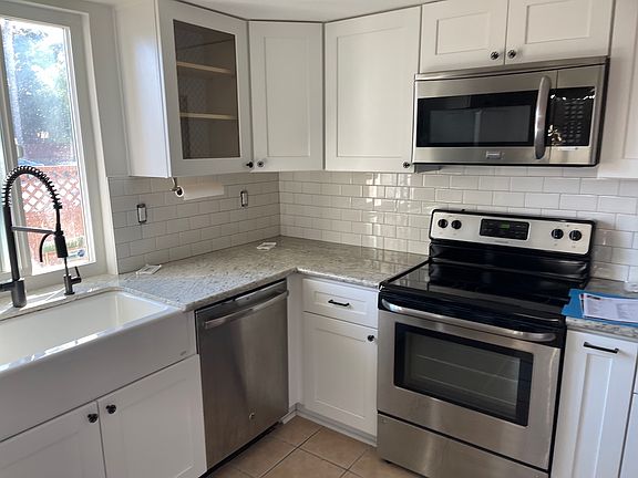 4th image of 1528 Grand Ave APT 1