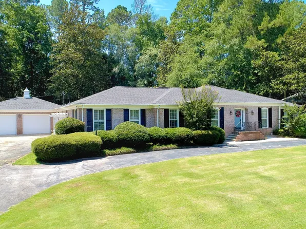 805 Camellia Dr, Lagrange, GA 30240