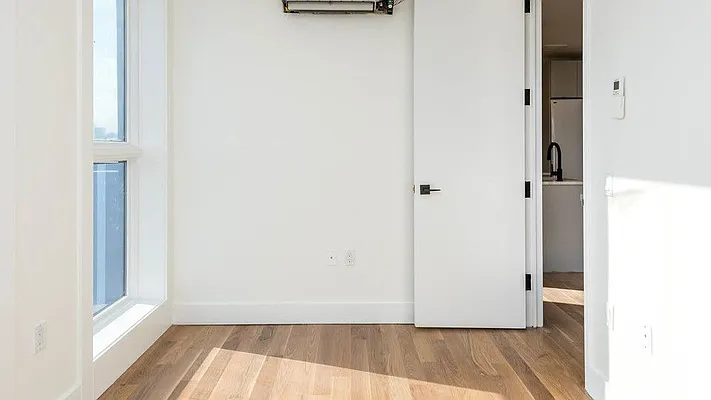 Rented by Nooklyn NYC LLC | media 47