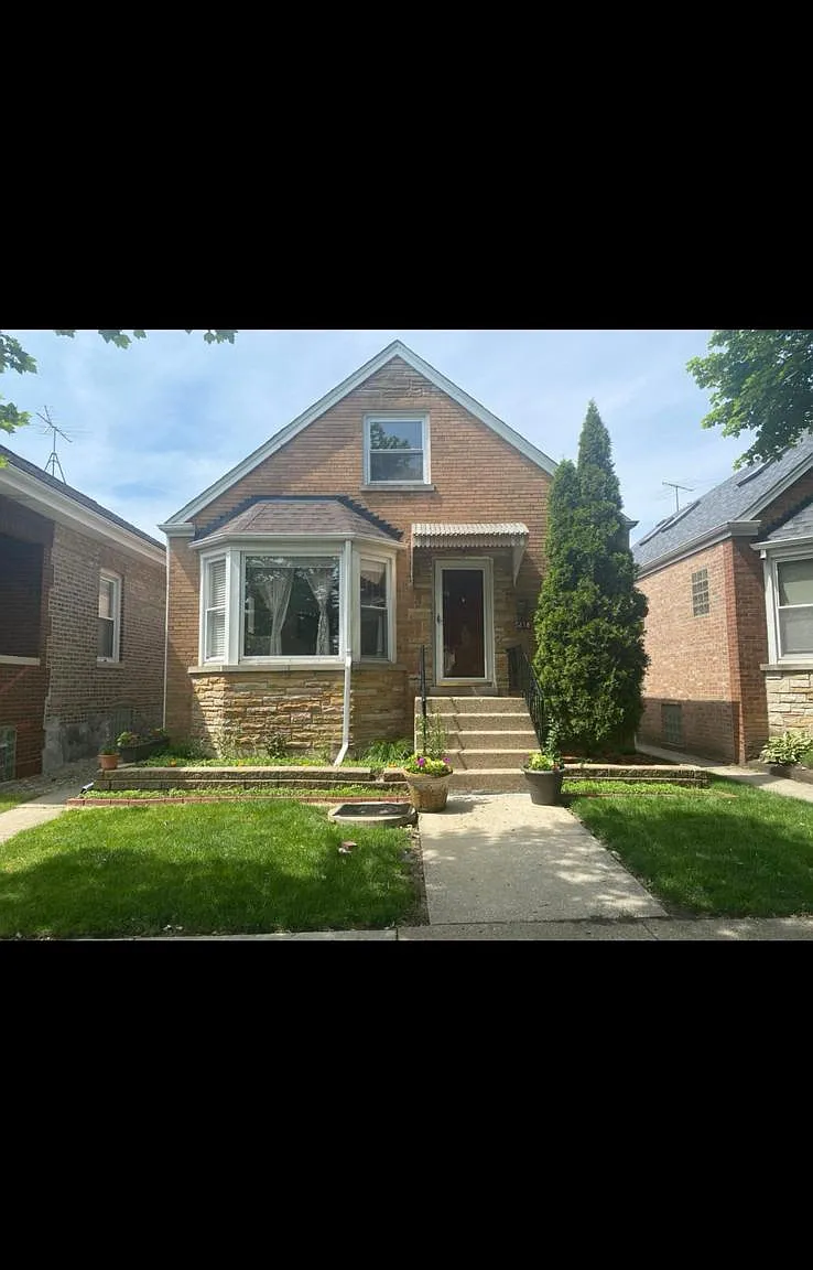 2 bed, 918 sqft, $2,900 — Photo 1