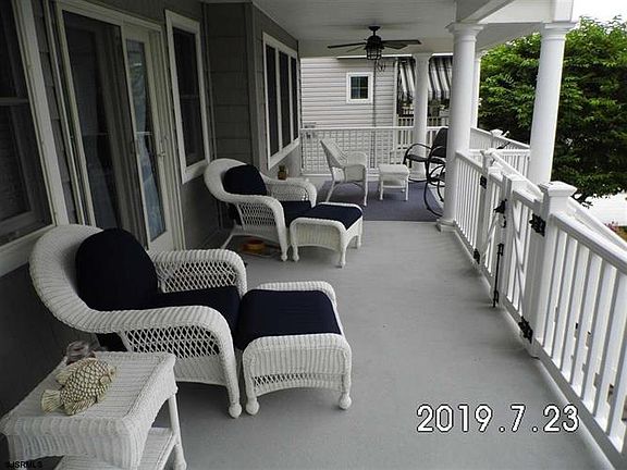 4th image of 13 E Atlantic Blvd #1ST