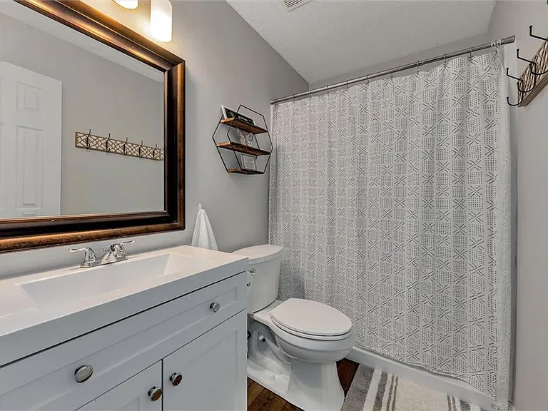 1817A Hardman Ln — Photo 19
