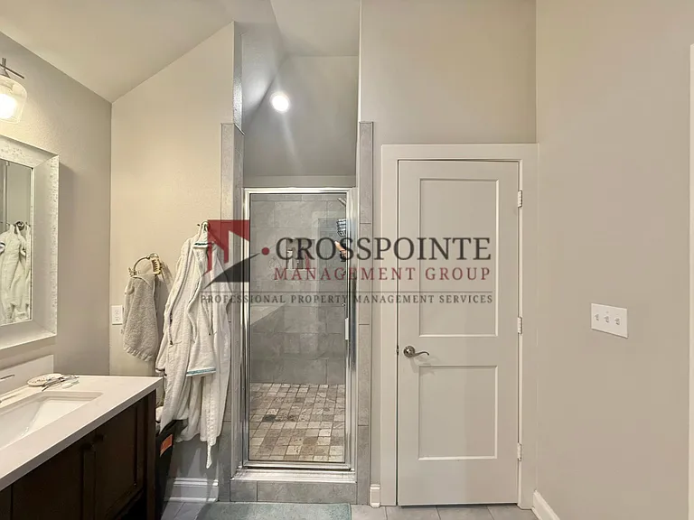 4818 FM 346 E — Photo 14