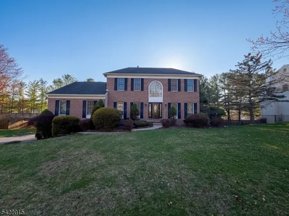 40 Glen Eagles Rd, Washington Twp., NJ 07882