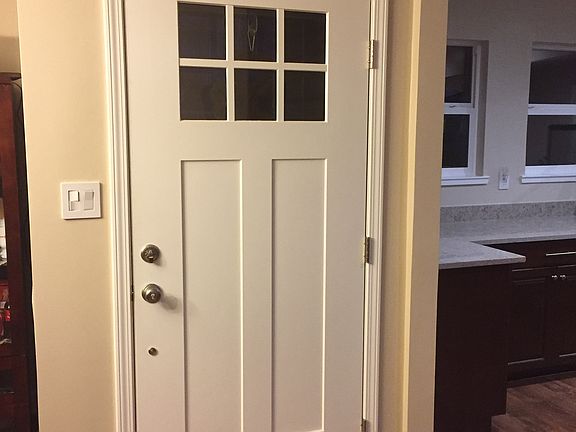 2nd image of 1048 Hollingsworth Dr