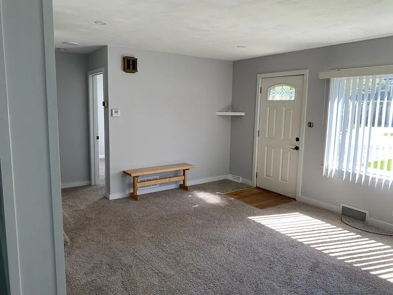 1207 N Eagle St — Photo 8