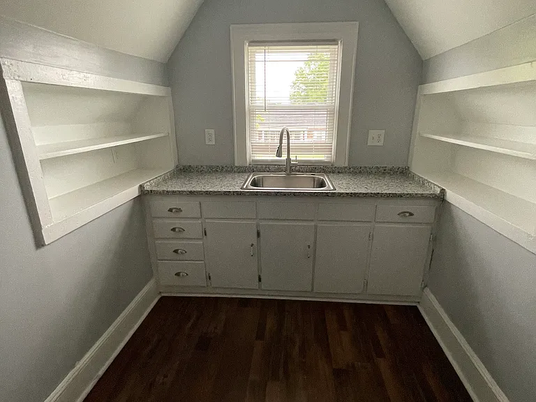734 Burlington Ave #2 — Photo 13