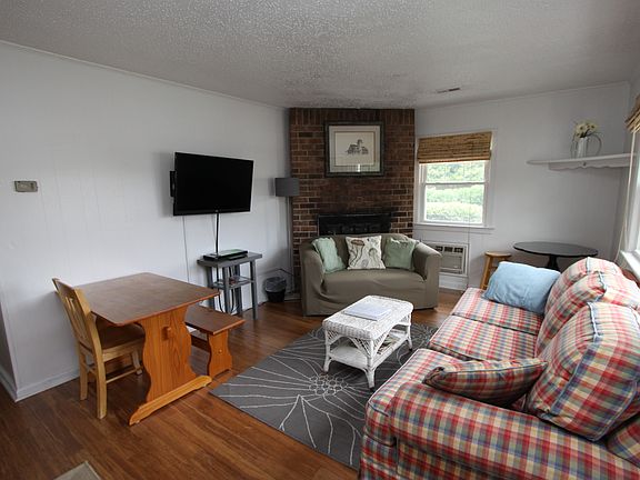 3rd image of 118 65th St