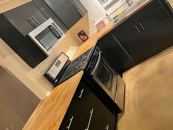 5th image of 206 Augusta Dr SE
