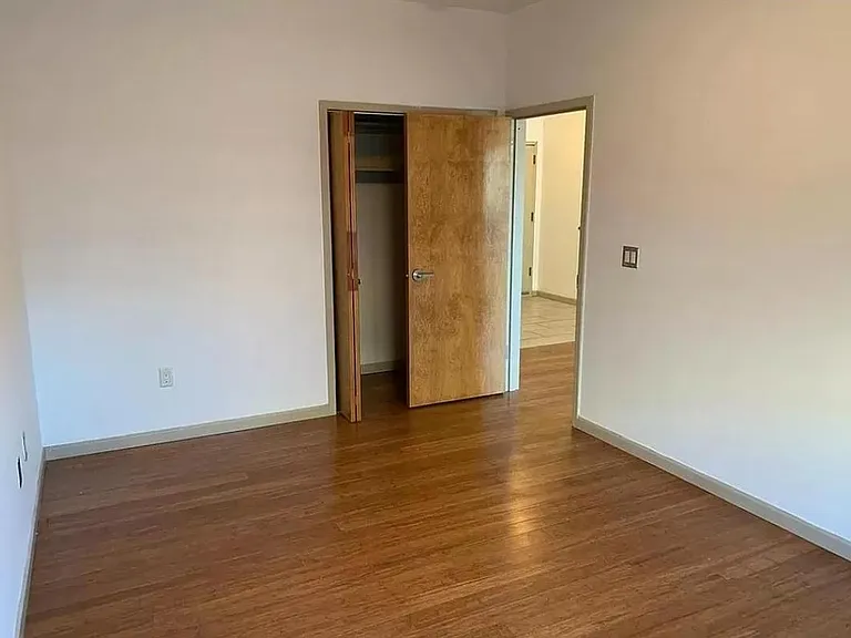 50 Oak St #104A — Photo 5