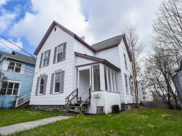 71 Saint Charles St, Johnson City, NY 13790