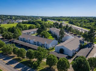 8500 S 28th St #8512-13, Fort Smith, AR 72908