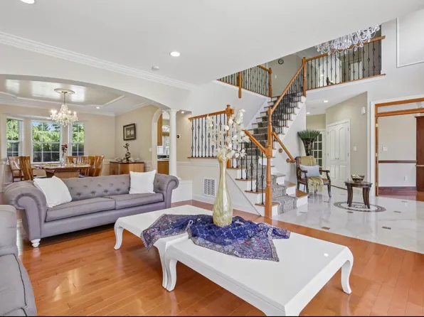 (undisclosed Address), Somerset, NJ 08873