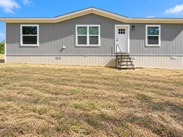 30 Guadalupe Ct, Mount Vernon, TX 75457
