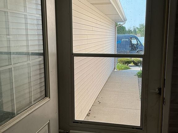 3rd image of 5613 W Sutton Pl